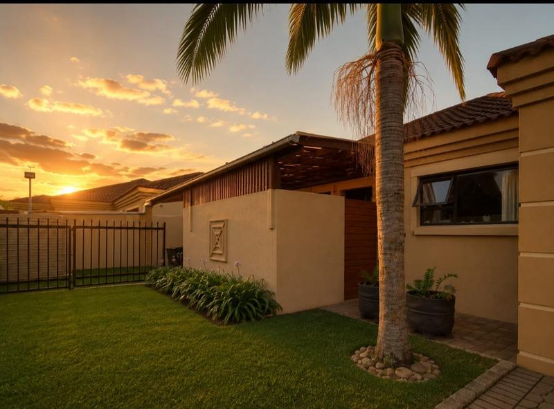4 Bedroom Property for Sale in Hartenbos Heuwels Western Cape